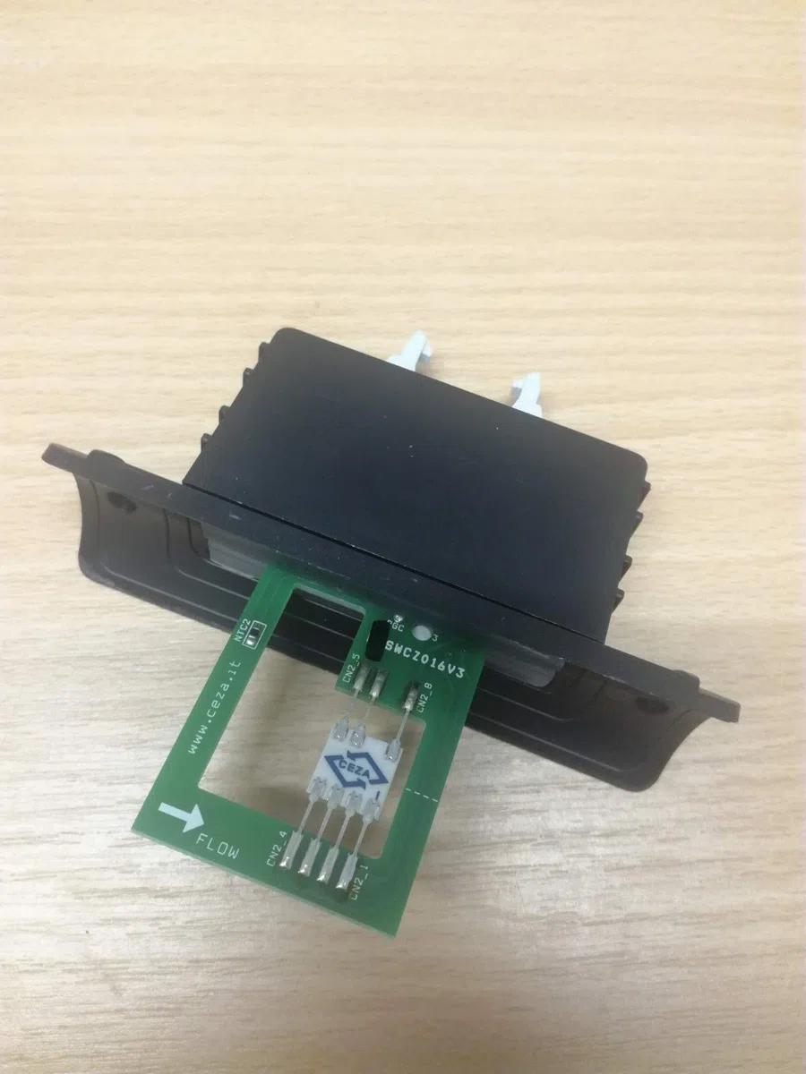 Easyricambi CEZA FKCCZ016P2 Capteur de débit d'air débimètre Poêle à granulés d'origine avec câble plat 10 pôles