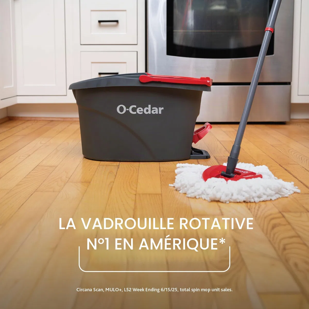 O-Cedar Easywring Ensemble Comprenant Un Balai serpillère en Microfibre, Un Seau de Nettoyage pour sols et 3 recharges supplémentaires